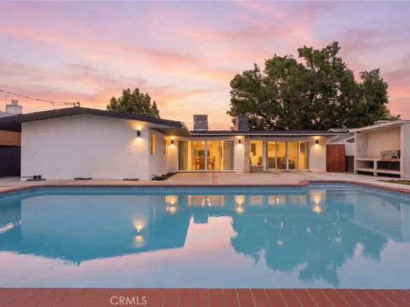 10415 Bevis Ave, Mission Hills, CA 91345