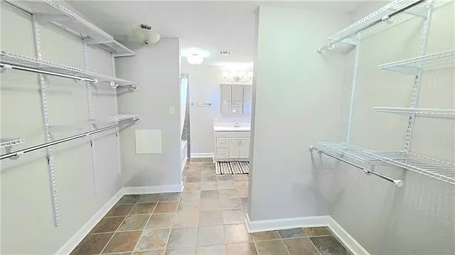 150 Forest Dr — Photo 13