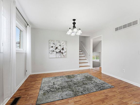 5th image of 2031 Keystone Dr