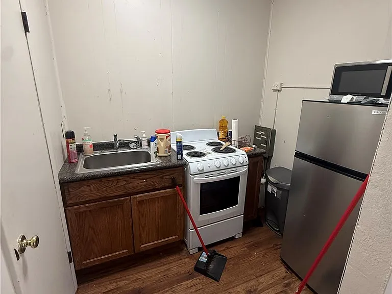 1702 E Fayette St #1 — Photo 4