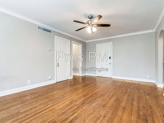 4th image of 4000 Hawthorne Ave APT 9