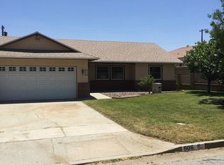 906 W Jacinto View Rd, Banning, CA 92220