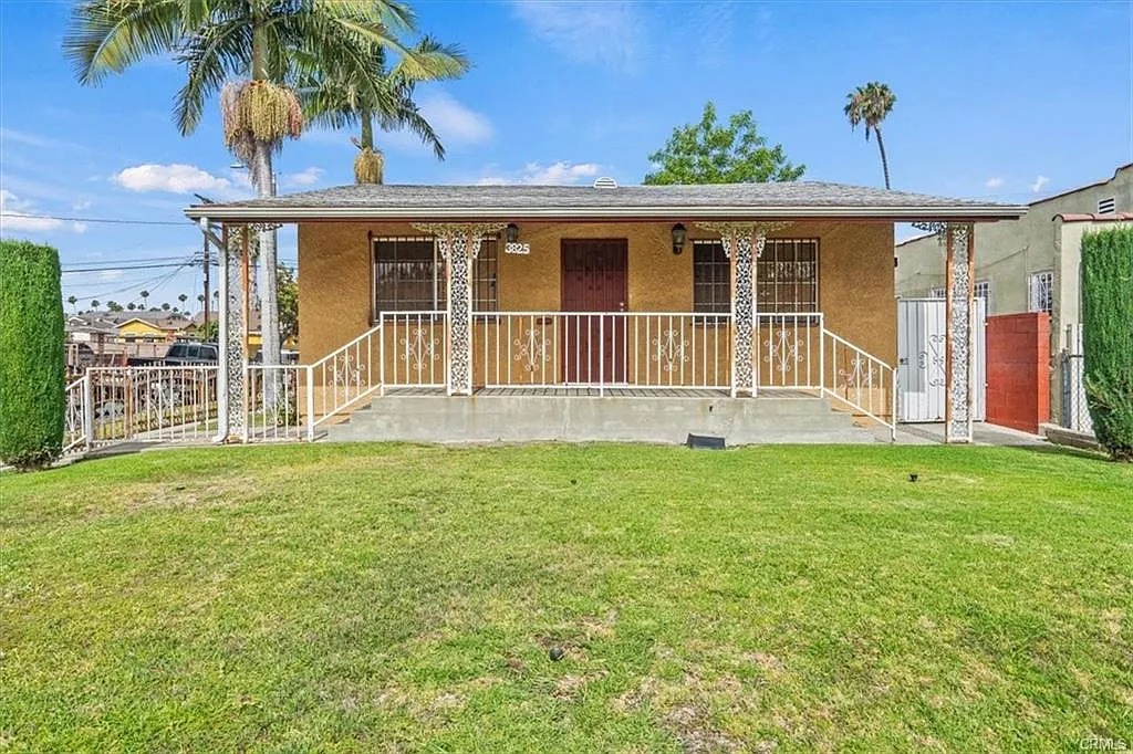 3 bed, 1519 sqft, $3,795 — Photo 2