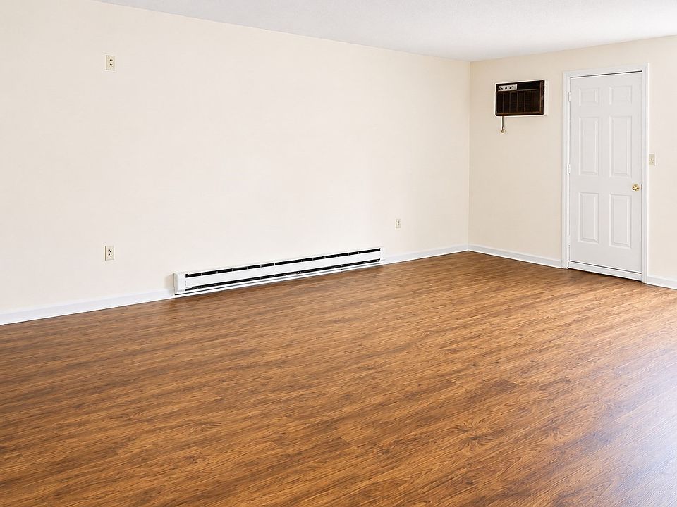1st image of 10 Rutledge St APT 1B