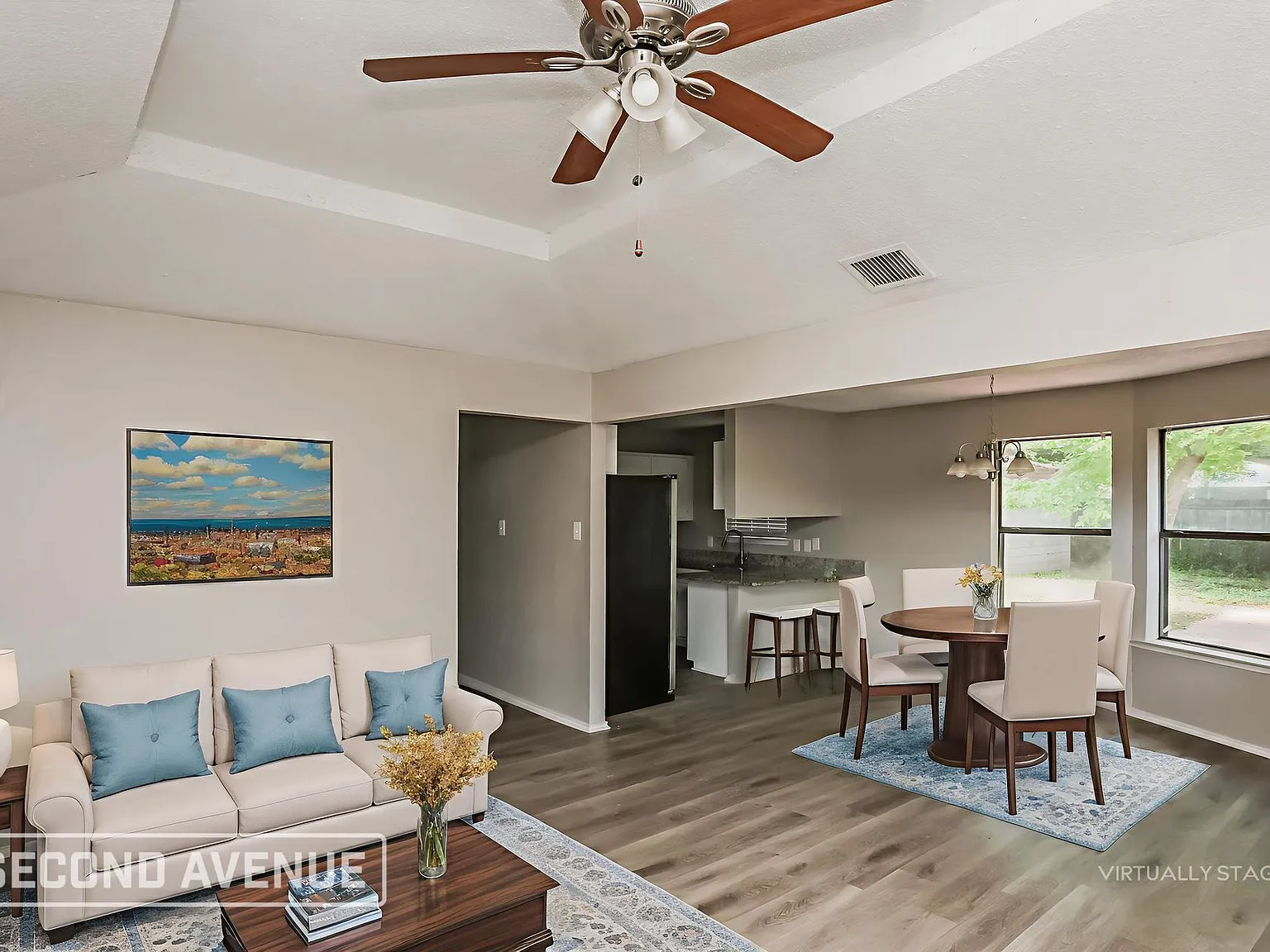 3 bed, 2.0 bath, 1422 sqft, $1,750 — Photo 2