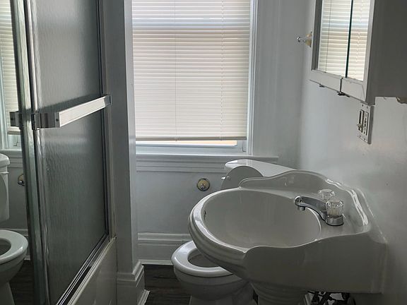 5th image of 1767 Cleveland Ave