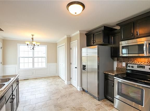 4th image of 165 Fox Xing Lot 165