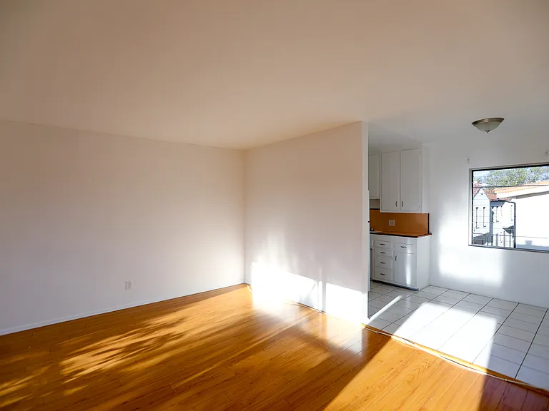 262 S Sycamore Ave #20 — Photo 8