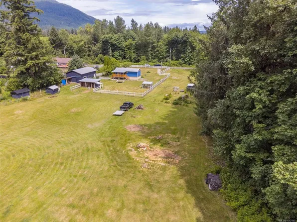 429 Community Rd, Strathcona, BC V0P 1R0