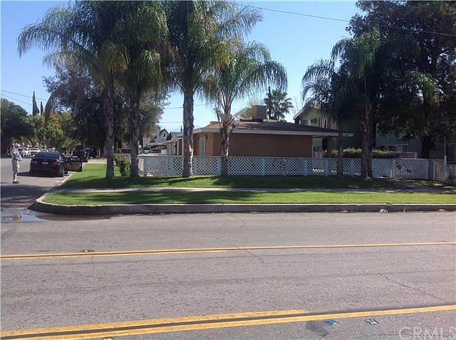 1st image of 101 E 18th St