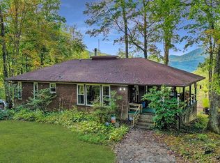 1515 Briartown Church Rd, Topton, NC 28781