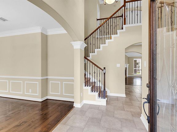 5th image of 25314 Pineglen Terrace Dr