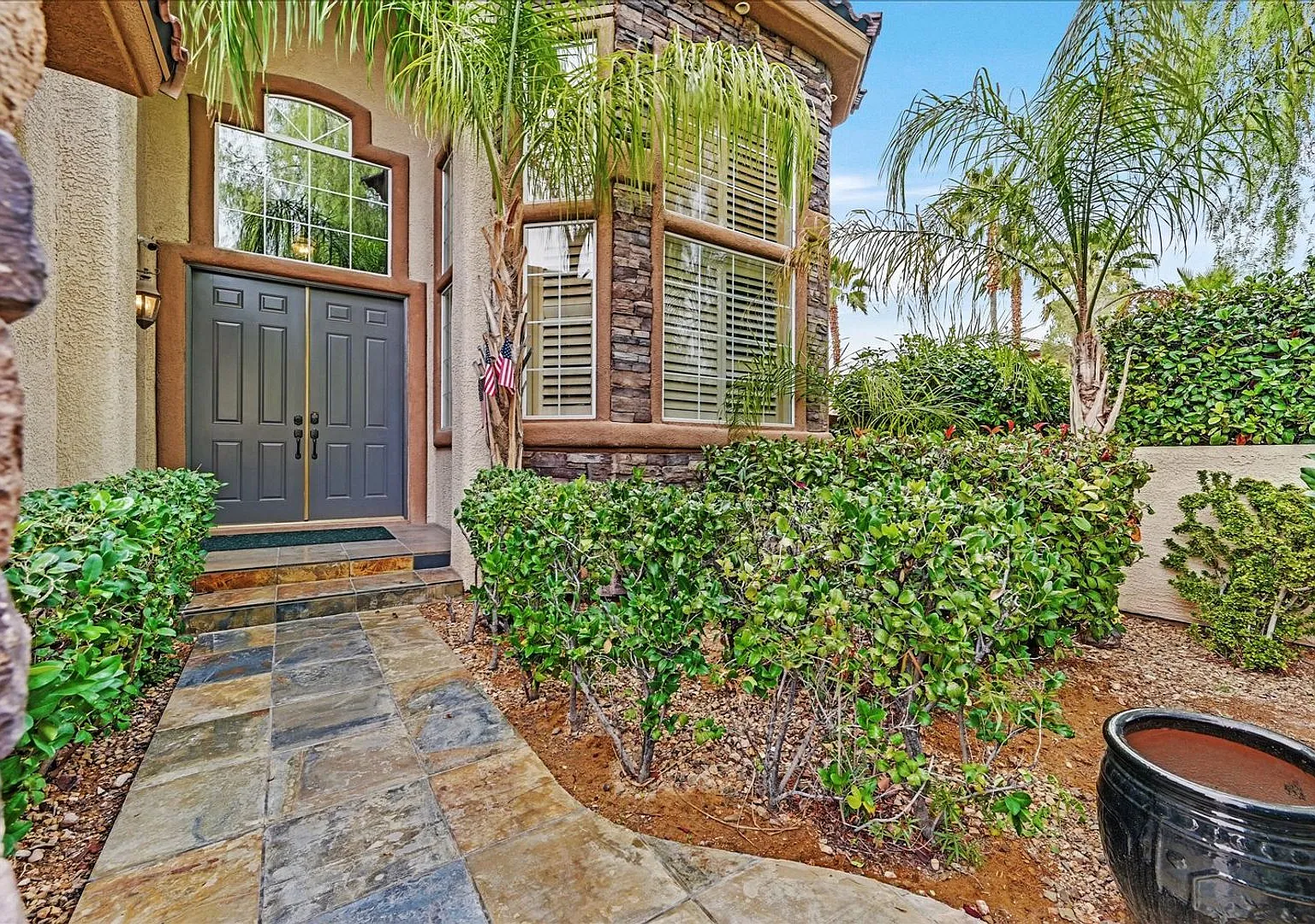 Fully Upgraded 5 Bedroom 4.5 Bathroom in Guard Gated Foothills Community! — Photo 2