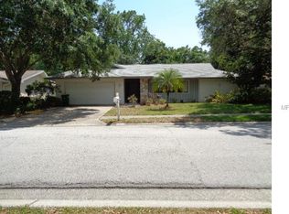 1814 Pine Hill Dr, Safety Harbor, FL 34695