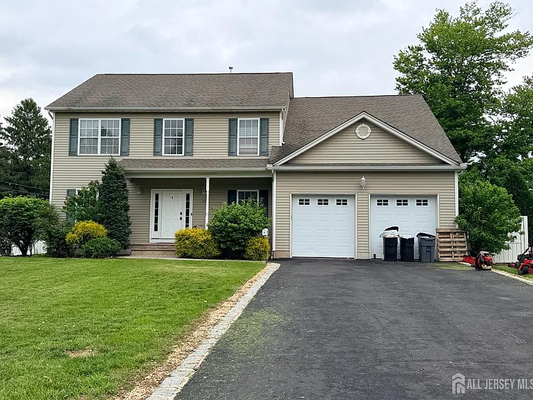21 Van Syckle Blvd — Photo 1