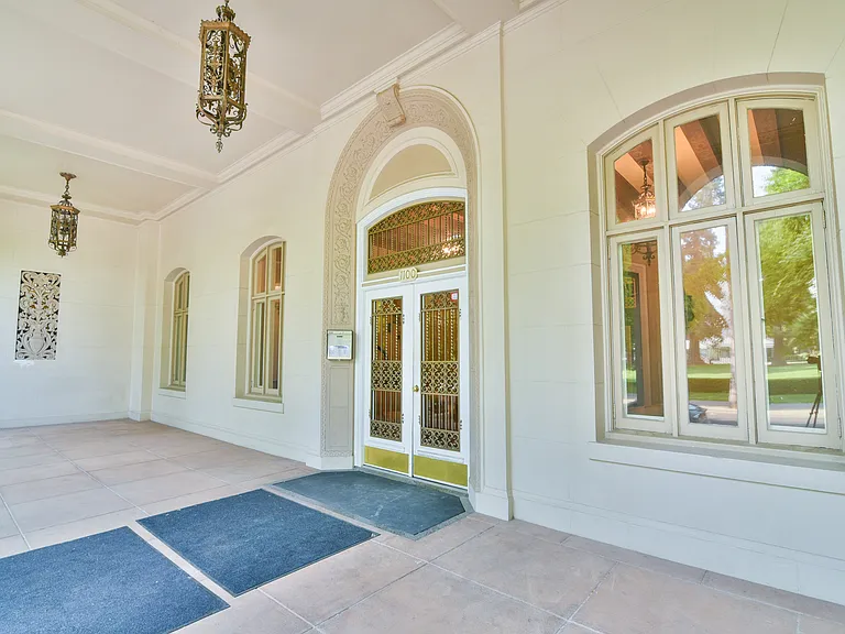 Lewis Apartment — Photo 3