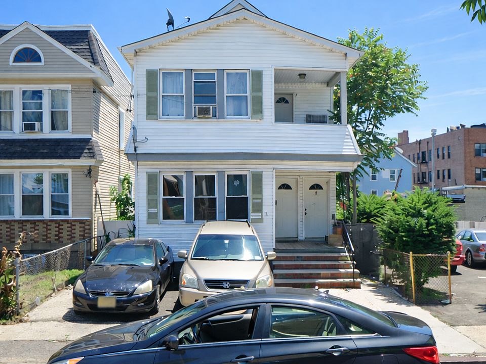 1st image of 152 S Durand Pl #1