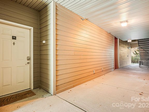 2nd image of 202 Brickton Village Cir Unit 101
