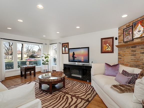 2nd image of 20312 Fairfield Ave