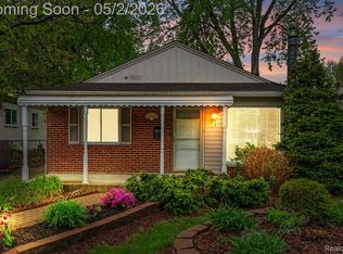 323 N Campbell Rd, Royal Oak, MI 48067