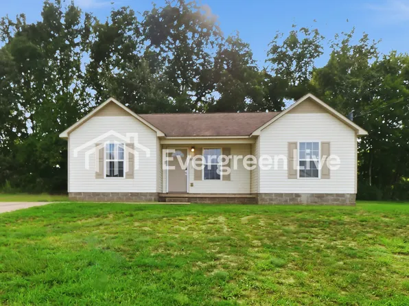 1972 Wooten St, Covington, TN 38019