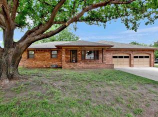 147 N Tracy St, Wichita, KS 67212