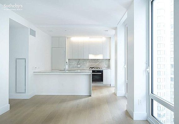 3rd image of 15 W 61st St #16C