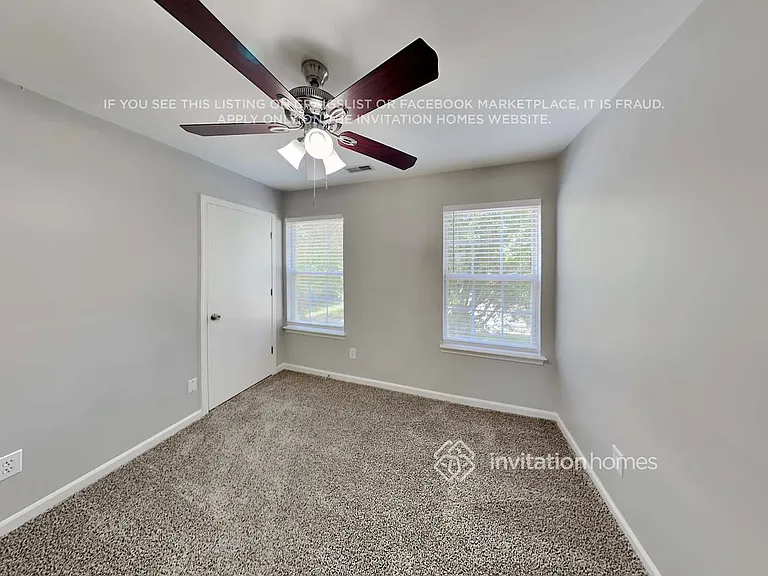 410 Queens Dr SW — Photo 11