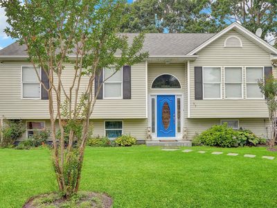 55 Pinewood Drive, Shirley, NY, 11967