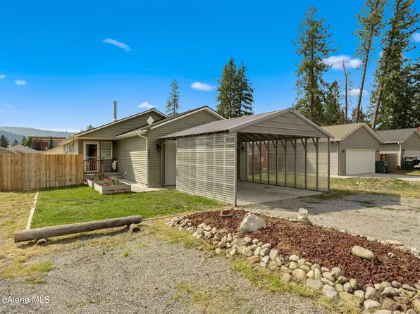 32563 N 6th Ave, Spirit Lake, ID 83869