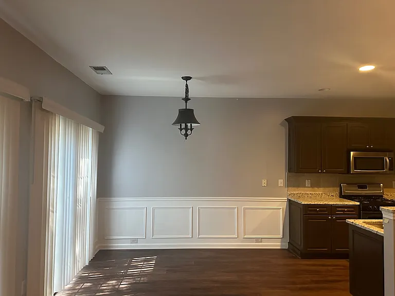 743 Celeste Ln SW — Photo 5