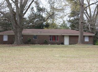 225 Matthews Rd, Laurel, MS 39443