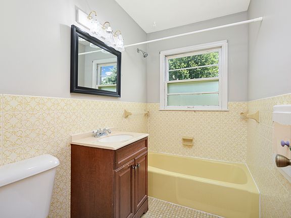 4th image of 8314 Harriet Ave S