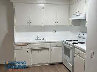 704 S Irolo St #3D, Los Angeles, CA 90005