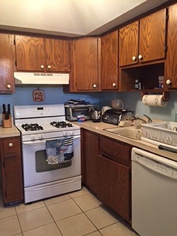 2nd image of 37A Melissa St #94