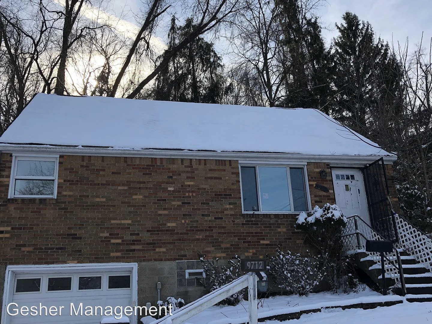 9712 Glendale Rd photo 1