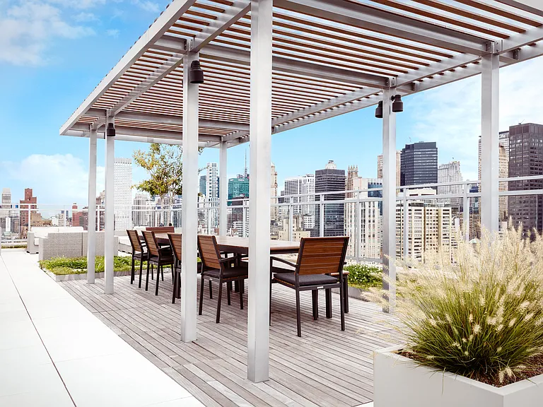 300 E 34th St #27K — Photo 2