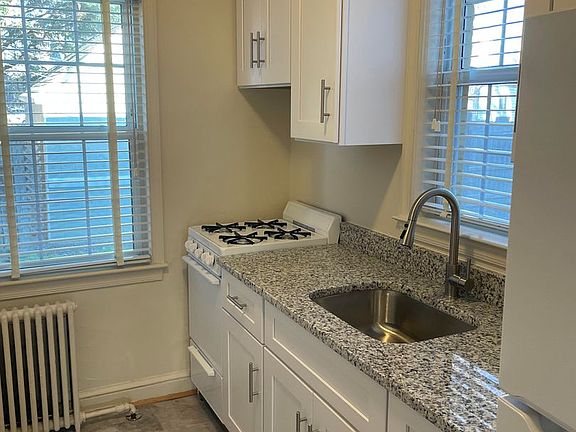 3rd image of 201 E Glendale Ave #55