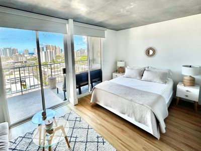 1561 Pensacola St APT 1604, Honolulu, HI, 96822