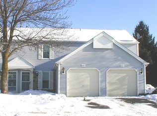 2543 Prairieview Ln S, Aurora, IL 60502