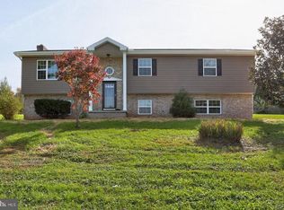 3982 E Berlin Rd, Thomasville, PA 17364
