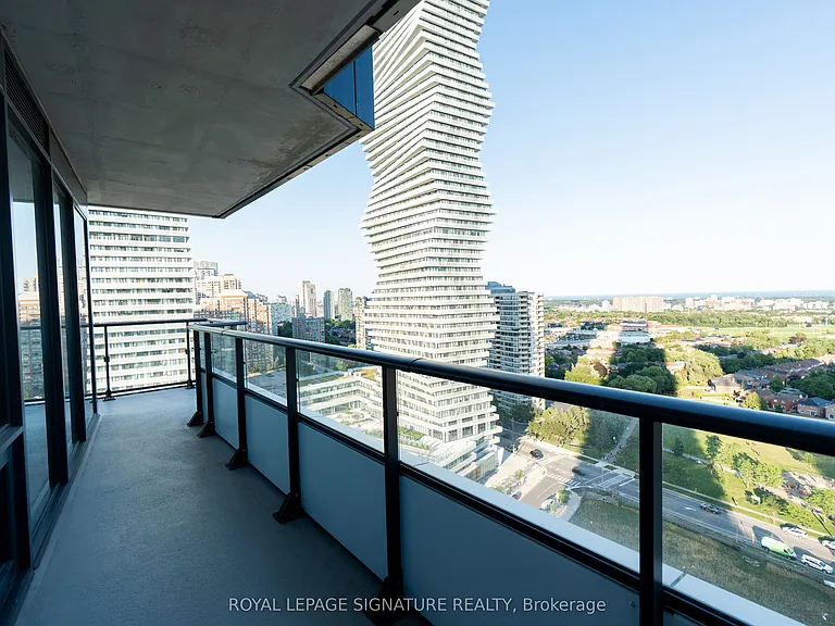 448 Burnhamthorpe Rd W #1807 — Photo 16