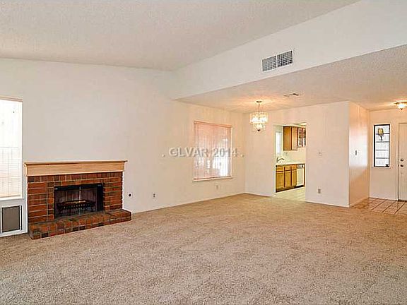3rd image of 3360 Bridgeport Dr