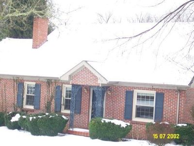 211 Quarles Ave, Gainesboro, TN, 38562