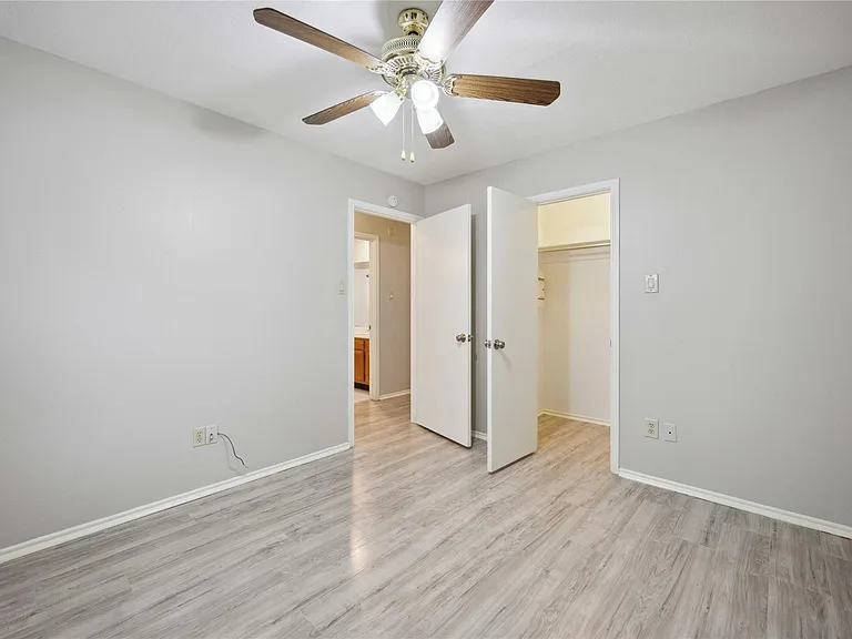 20323 Pinefield Ln — Photo 17