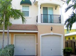 1830 NE 26th Ave, Fort Lauderdale, FL 33305