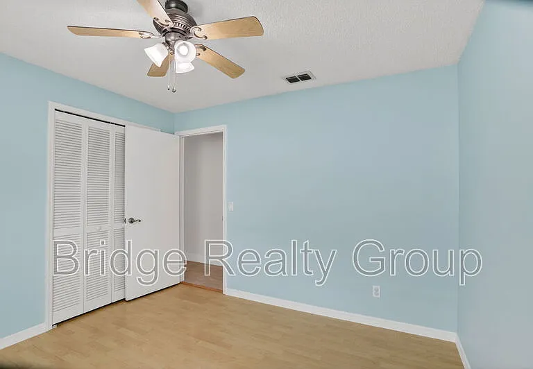 10315 Winding Creek Ln — Photo 24