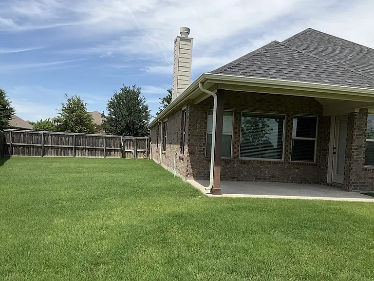 5721 Apple Ridge Dr — Photo 3
