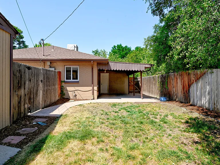 840 N Krameria St — Photo 69