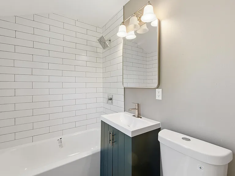 4706 N 57th St — Photo 3